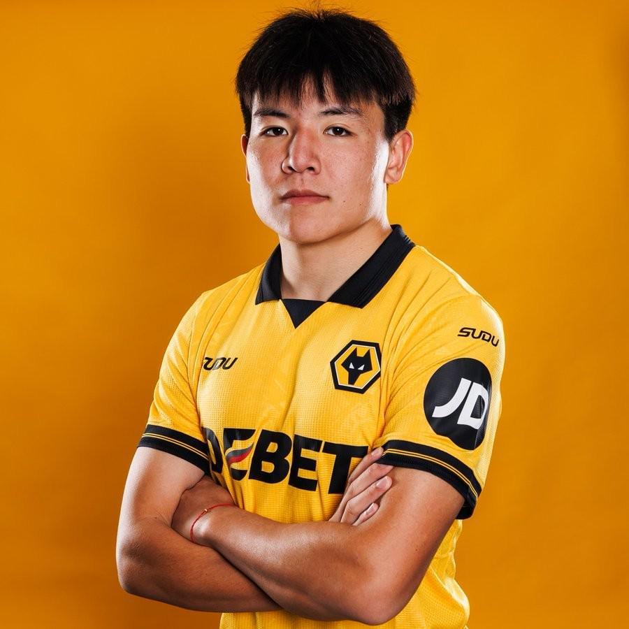 爱游戏体育app下载-李璇：徐彬会先踢一场狼队U21比赛，周一去巴恩斯利报道